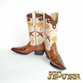 ウエスタンブーツ専門店 本格派ブーツをメキシコから直輸入