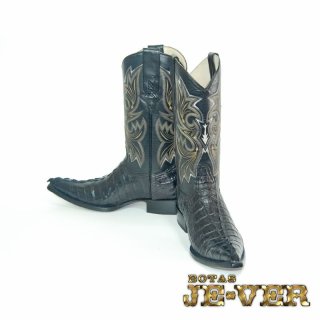 ウエスタンブーツ専門店 本格派ブーツをメキシコから直輸入