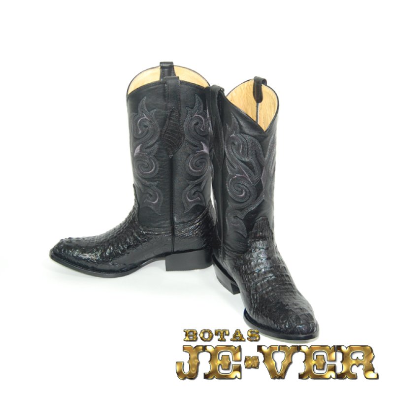 ウエスタンブーツ専門店 本格派ブーツをメキシコから直輸入